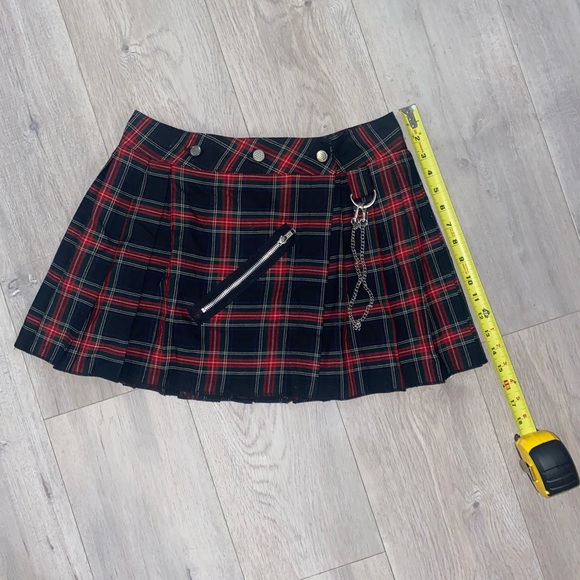Punk/school girl skirt - Picture 2 of 3
